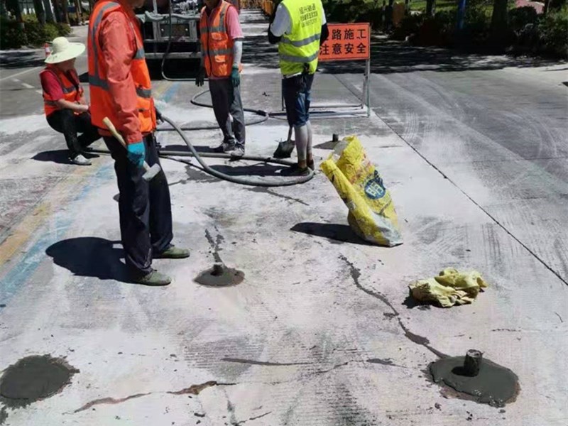 路基钻孔注浆